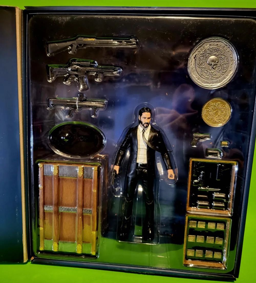 John Wick Diamond Select Ultimate  action figure collectible - Main Image 3