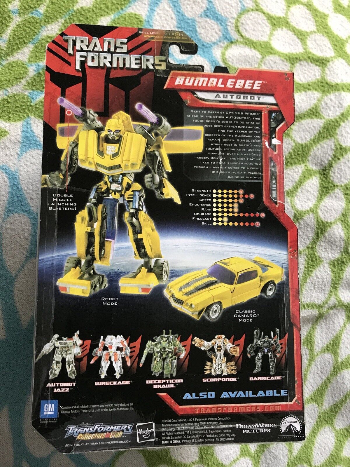 Bumblebee - Hasbro (Transformers: The Movie) action figure collectible - Main Image 2