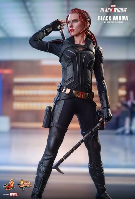Black Widow  - Hot Toys (Black Widow (2021)) action figure collectible - Main Image 2