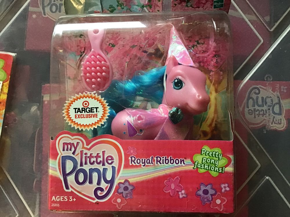 Royal Ribbon  (MIB G3) action figure collectible [Barcode 076930233559] - Main Image 1