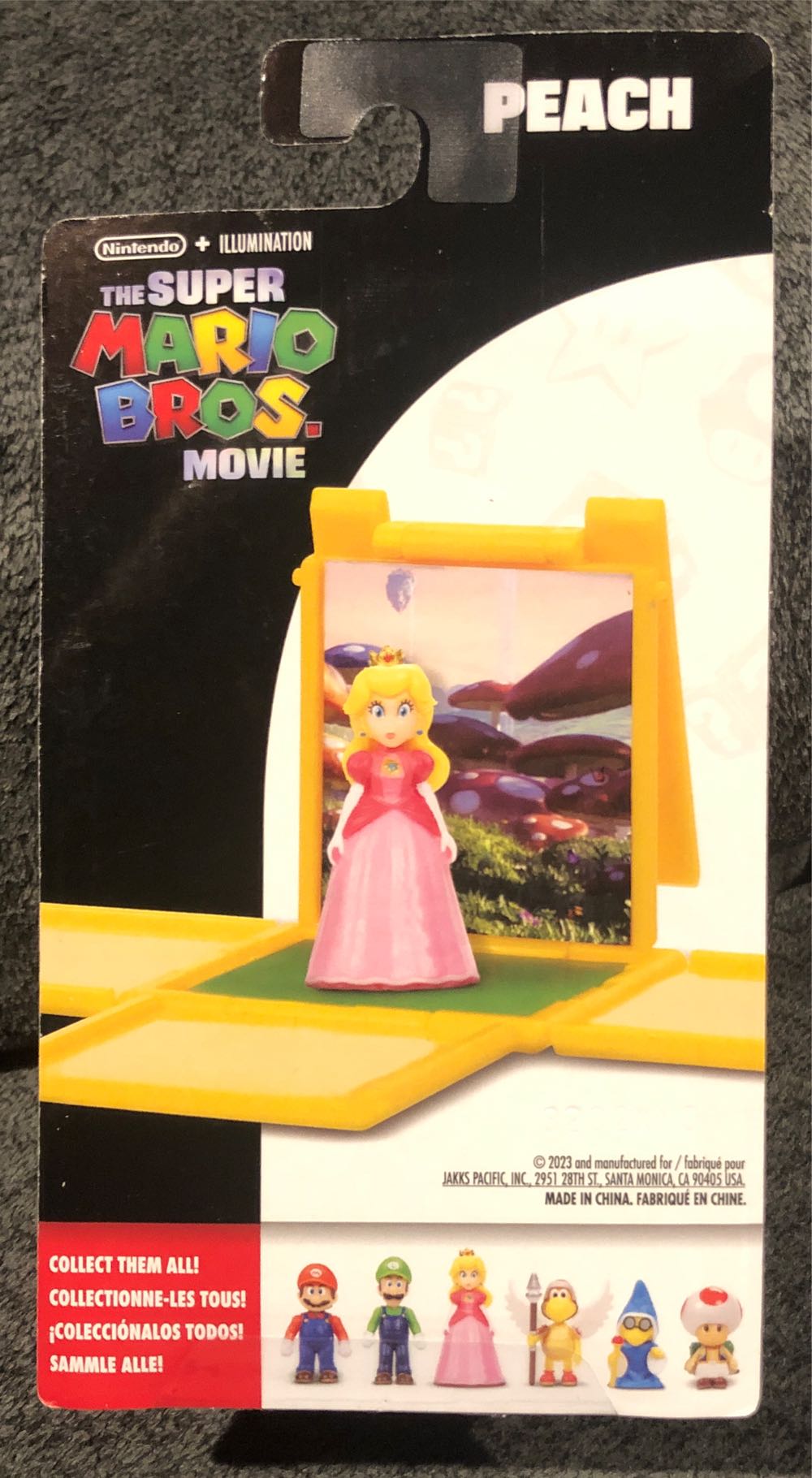 Jakks Pacific: The Super Mario Bros. Movie: Miniature Peach Figure - JAKKS Pacific, Inc. (The Super Mario Bros. Movie) action figure collectible [Barcode 192995417625] - Main Image 4