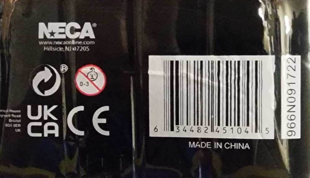 ALF: Gordon Shumway with Saxophone - Neca (Alf) action figure collectible [Barcode 634482451045] - Main Image 3