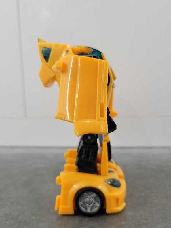 Bumblebee Project Missing - Hasbro (Reveal The Shield) action figure collectible - Main Image 3