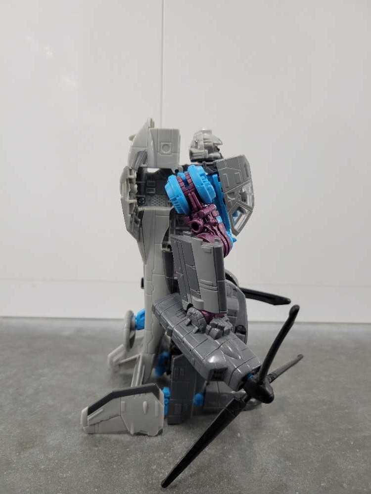 Incinerator 2nd Robot Mode - Hasbro (Movie) action figure collectible - Main Image 3