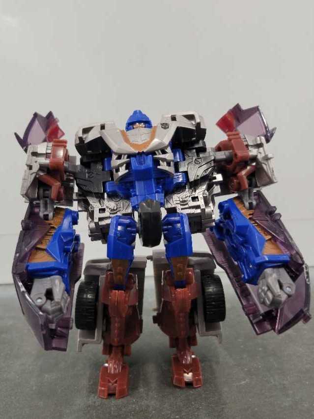 Gears - Hasbro (Revenge Of The Fallen) action figure collectible - Main Image 2