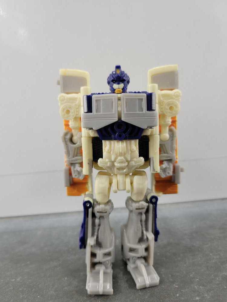Wideload - Hasbro (Revenge Of The Fallen) action figure collectible - Main Image 2