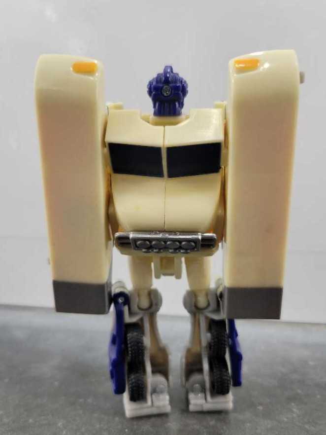 Wideload - Hasbro (Revenge Of The Fallen) action figure collectible - Main Image 4