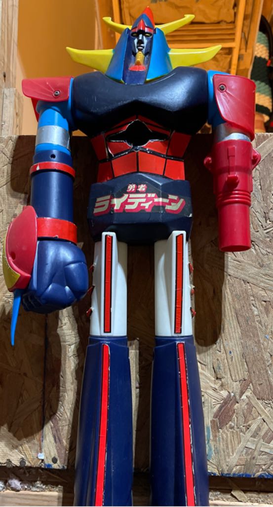 Shogun Warriors Raydeen  action figure collectible - Main Image 2