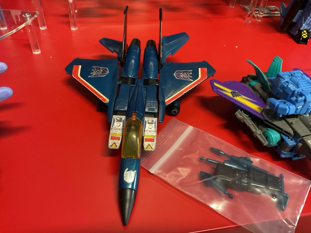 Transformers G1 Thundercracker - Hasbro (Transformers) (Transformers G1) action figure collectible - Main Image 2