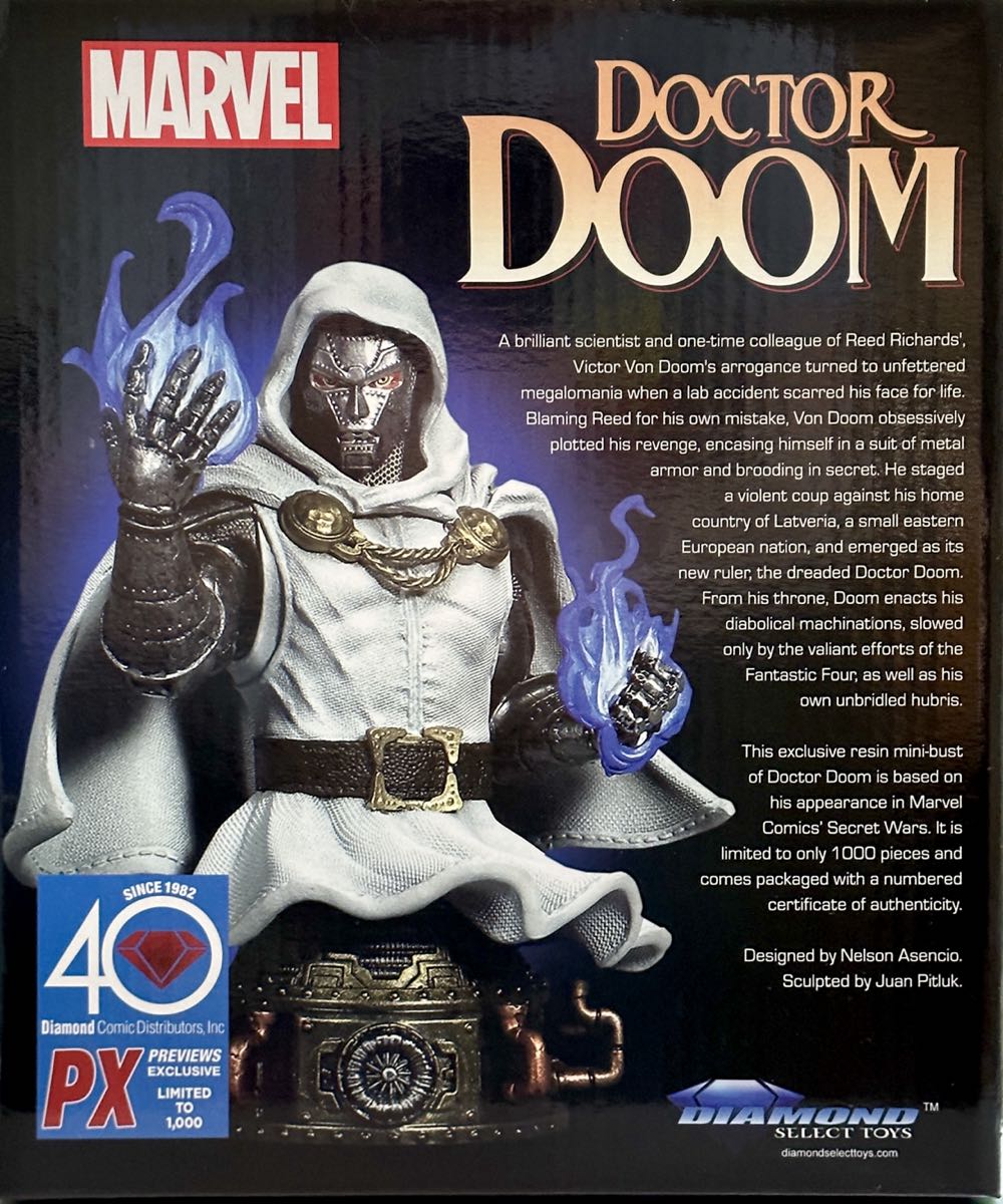 Doctor Doom Mini-Bust (White Costume Variant / Previews Exclusive 158/1000) - Diamond Select Toys (Fantastic Four) action figure collectible [Barcode 699788848074] - Main Image 2
