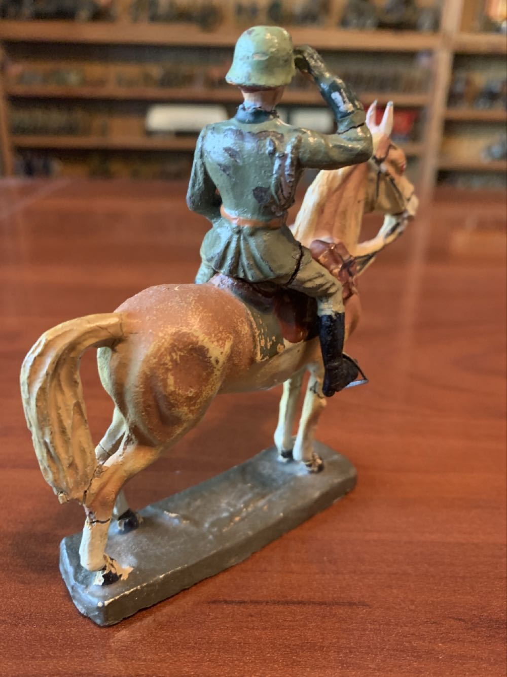 Elastolin German Officer On Horseback Saluting - Elastolin (German) action figure collectible - Main Image 2