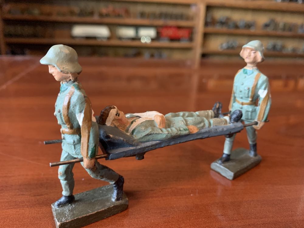 Lineol Swiss Soldiers Stretcher - Lineol (Swiss) action figure collectible - Main Image 2