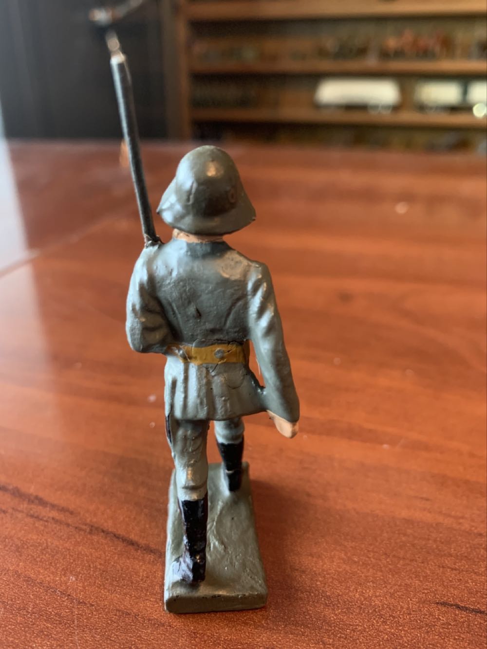 Lineol Dane Soldier Marching - Lineol (Dane) action figure collectible - Main Image 2