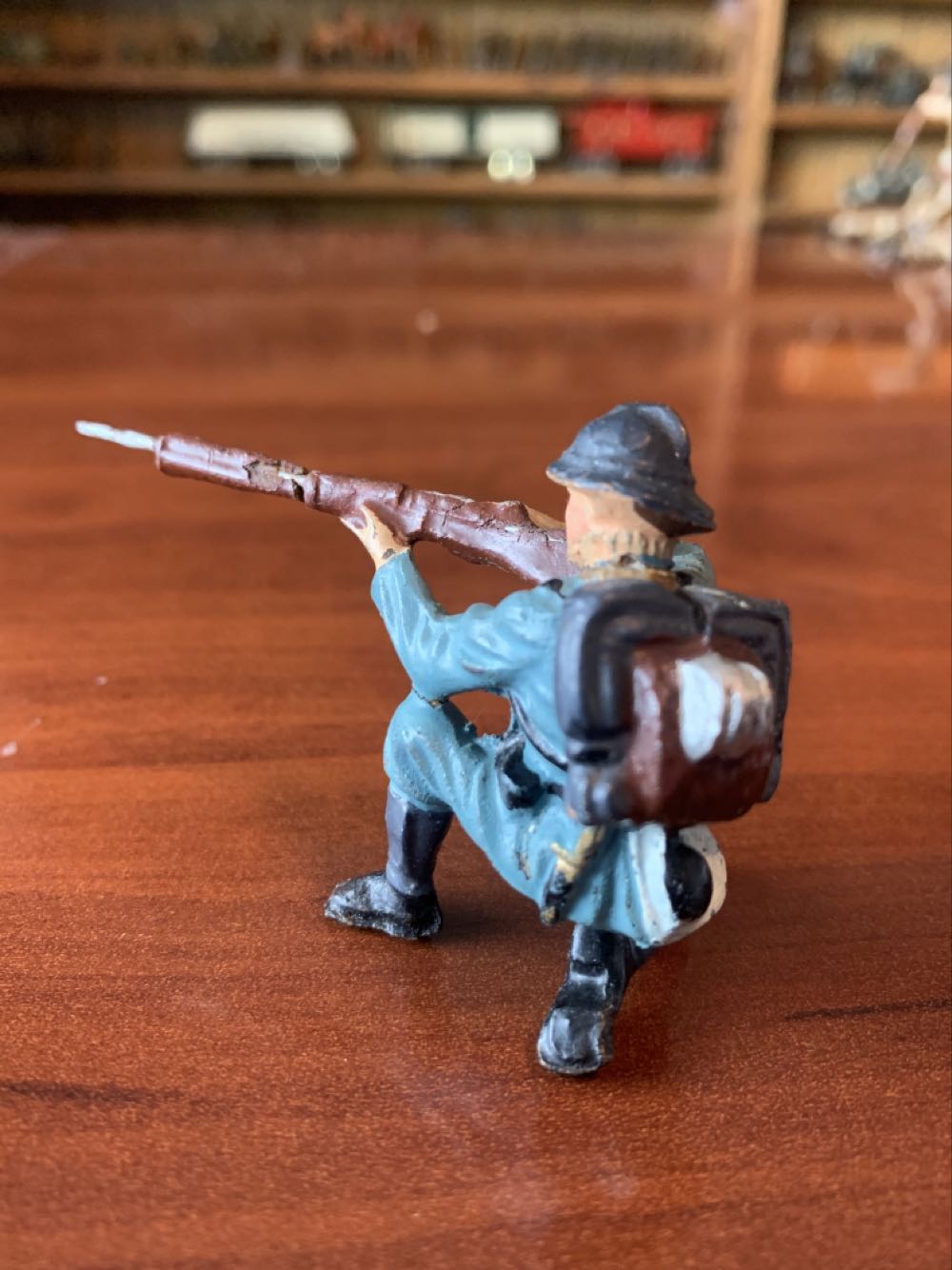 Lineol French Kneeling Firing Rifle - Lineol (French) action figure collectible - Main Image 2