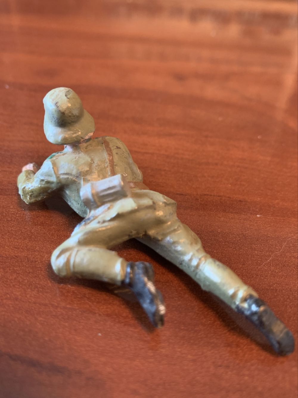 Lineol German Officer Crawling Pistol - Lineol (German) action figure collectible - Main Image 2