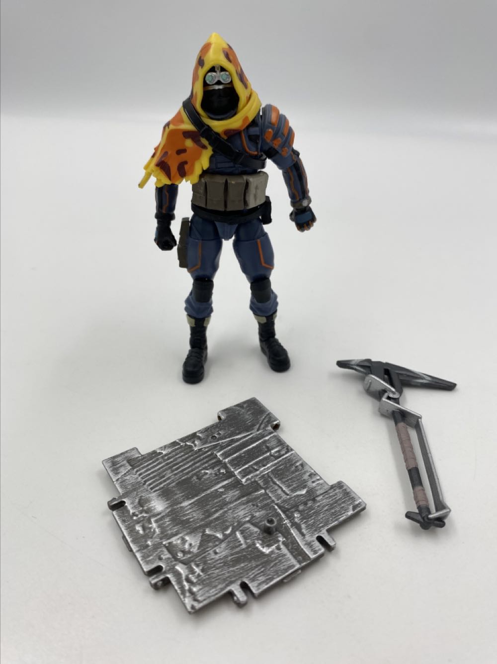 Fortnite: Longshot - Jazwares (Solo Mode) action figure collectible - Main Image 2