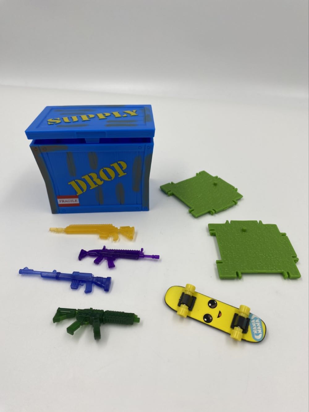 Fortnite: Supply Crate - Jazwares (Loot & Supplies) action figure collectible - Main Image 2