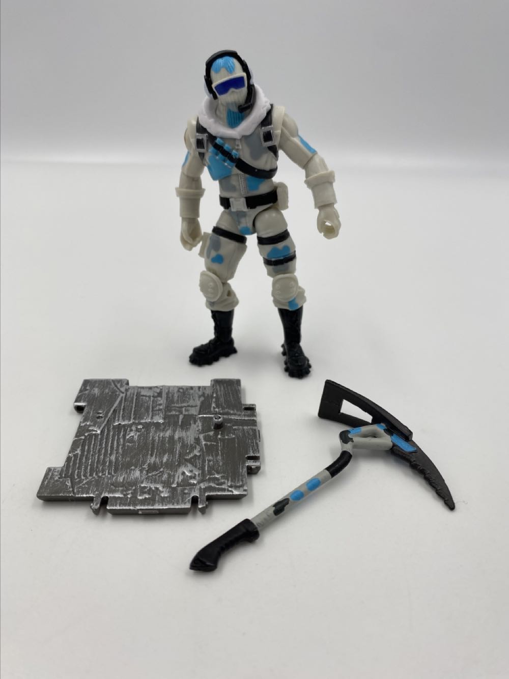 Fortnite: Carbide - Jazwares (Solo Mode) action figure collectible - Main Image 2