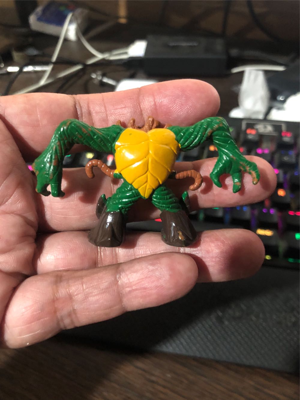 El Trepador Furioso - Gormiti (Verde) action figure collectible - Main Image 3