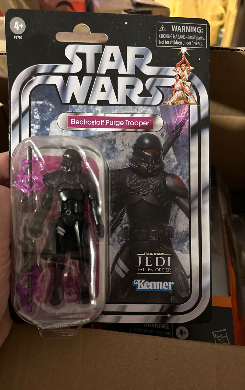 Star Wars The Vintage Collection Electrostaff Purge Trooper Standard  action figure collectible - Main Image 3