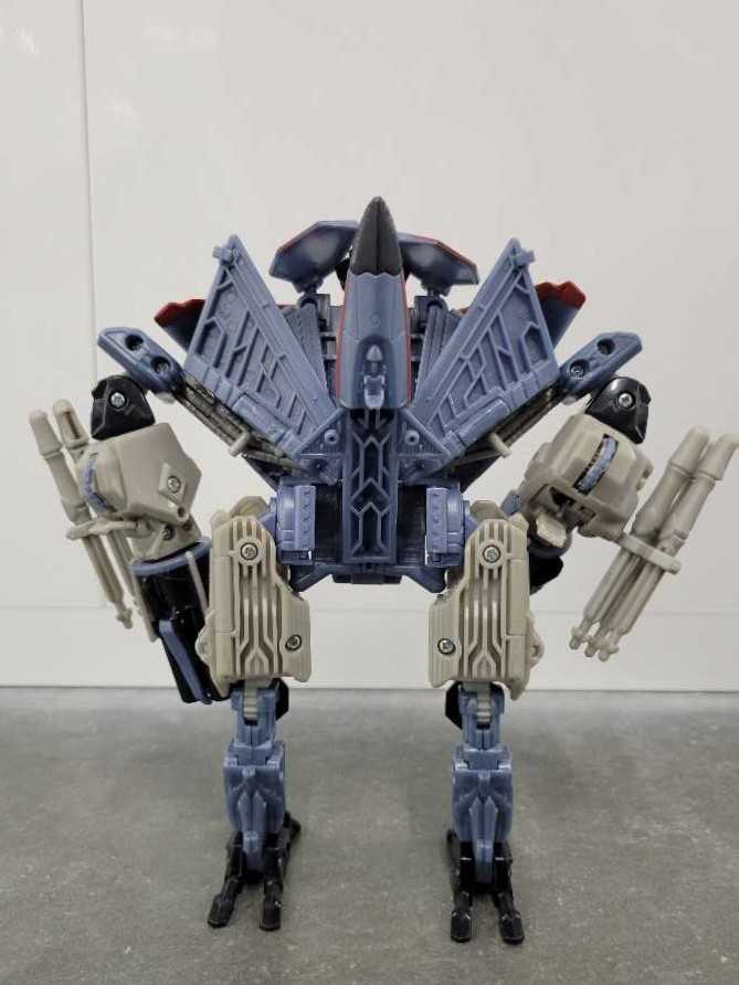 Thundercracker 2nd Robot Mode - Hasbro (Movie) action figure collectible - Main Image 4