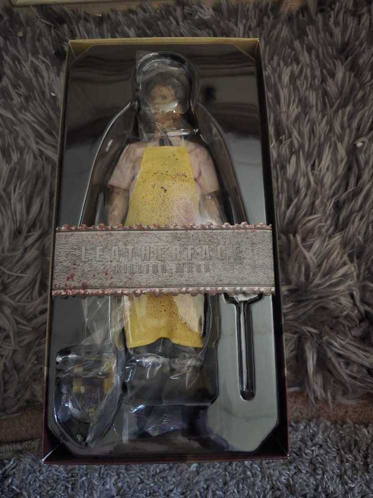 Leatherface-Killing Mask-Sideshow Collectibles - Sideshow Collectibles action figure collectible [Barcode 747720263765] - Main Image 3