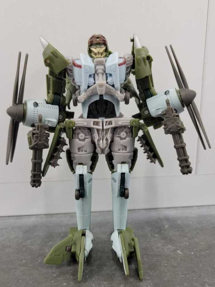 Highbrow Robot Mode - Hasbro (Hunt For The Decepticons) action figure collectible - Main Image 2