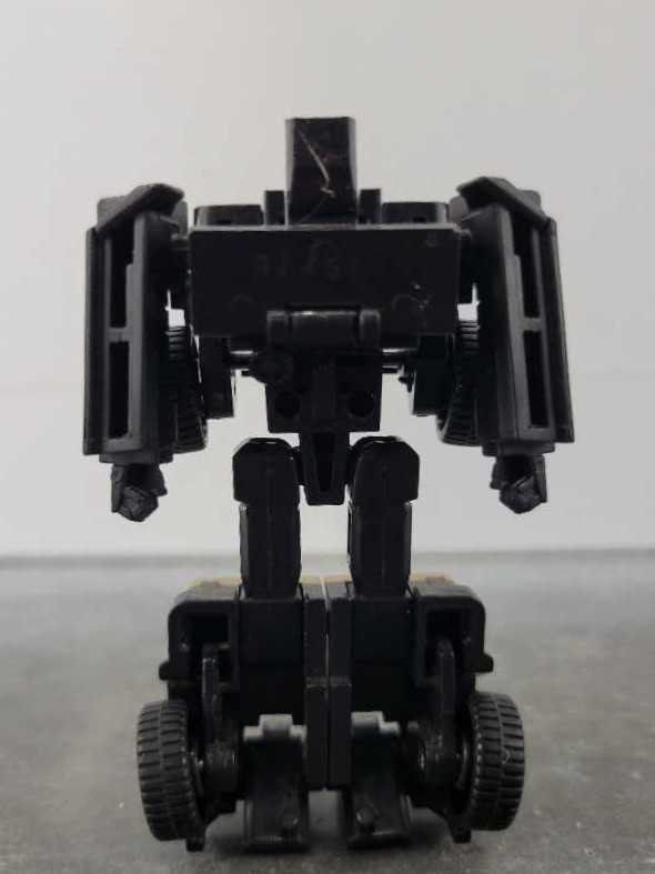 Hound Tracker - Hasbro (Hunt For The Decepticons) action figure collectible - Main Image 3