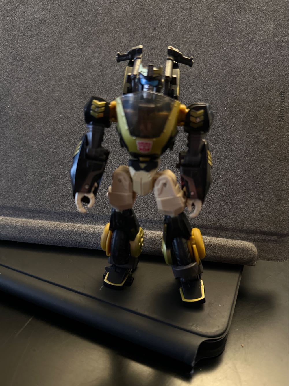 Transformers Legacy Evolution | Prowl (Animated Universe) - Hasbro (Transformers Legacy Evolution) action figure collectible [Barcode 5010994202286] - Main Image 4