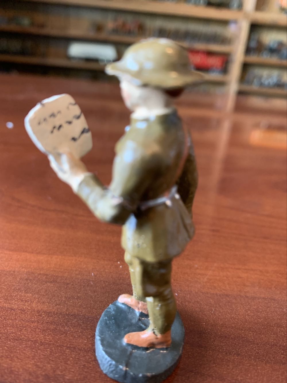 Elastolin US Officer Reading - Elastolin (USA) action figure collectible - Main Image 2