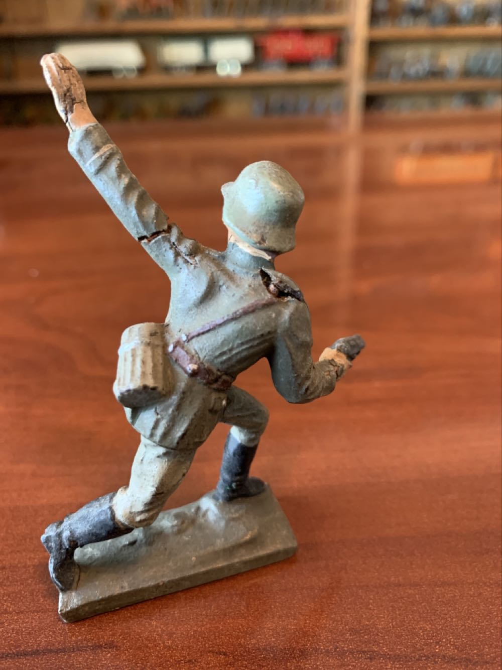 Lineol Officer Leading Advance - Lineol (German) action figure collectible - Main Image 2