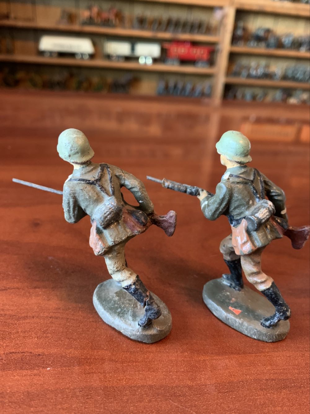 Elastolin German Charging Rifle - Elastolin (German) action figure collectible - Main Image 2