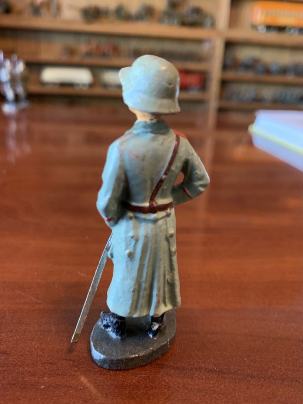 Elastolin Officer Standing - Elastolin (German) action figure collectible - Main Image 2