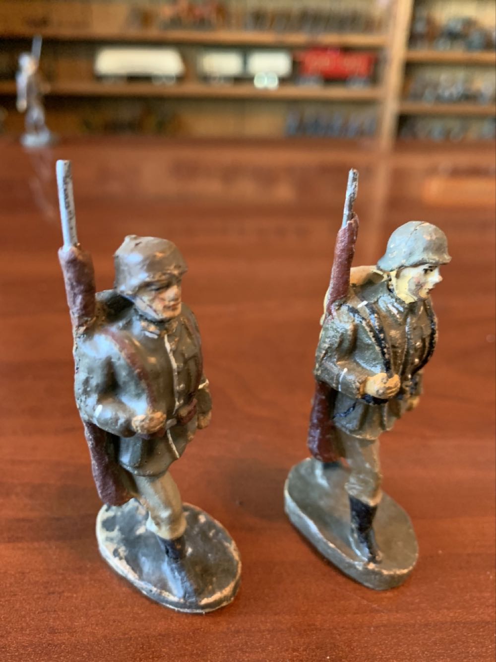 Guardian Robot & Lunar-Tread (Titan Class)