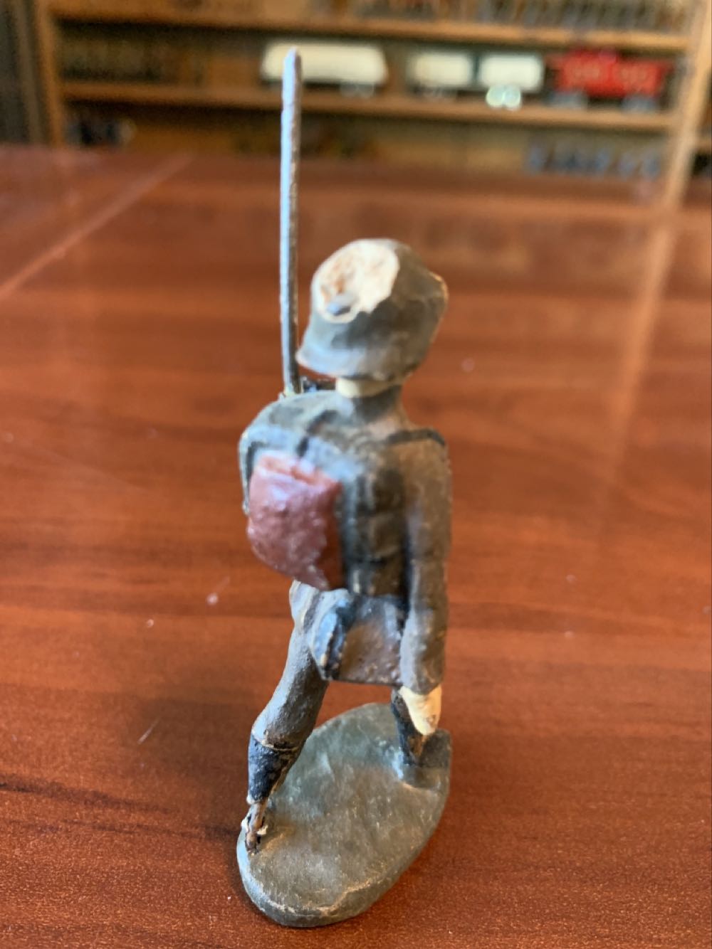 Elastolin Marching Rifle Shoudler - Elastolin (German) action figure collectible - Main Image 2