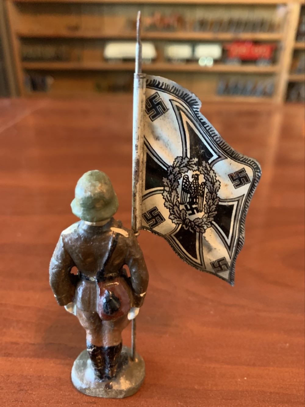 Elastolin German Flag Attention - Elastolin (German) action figure collectible - Main Image 2