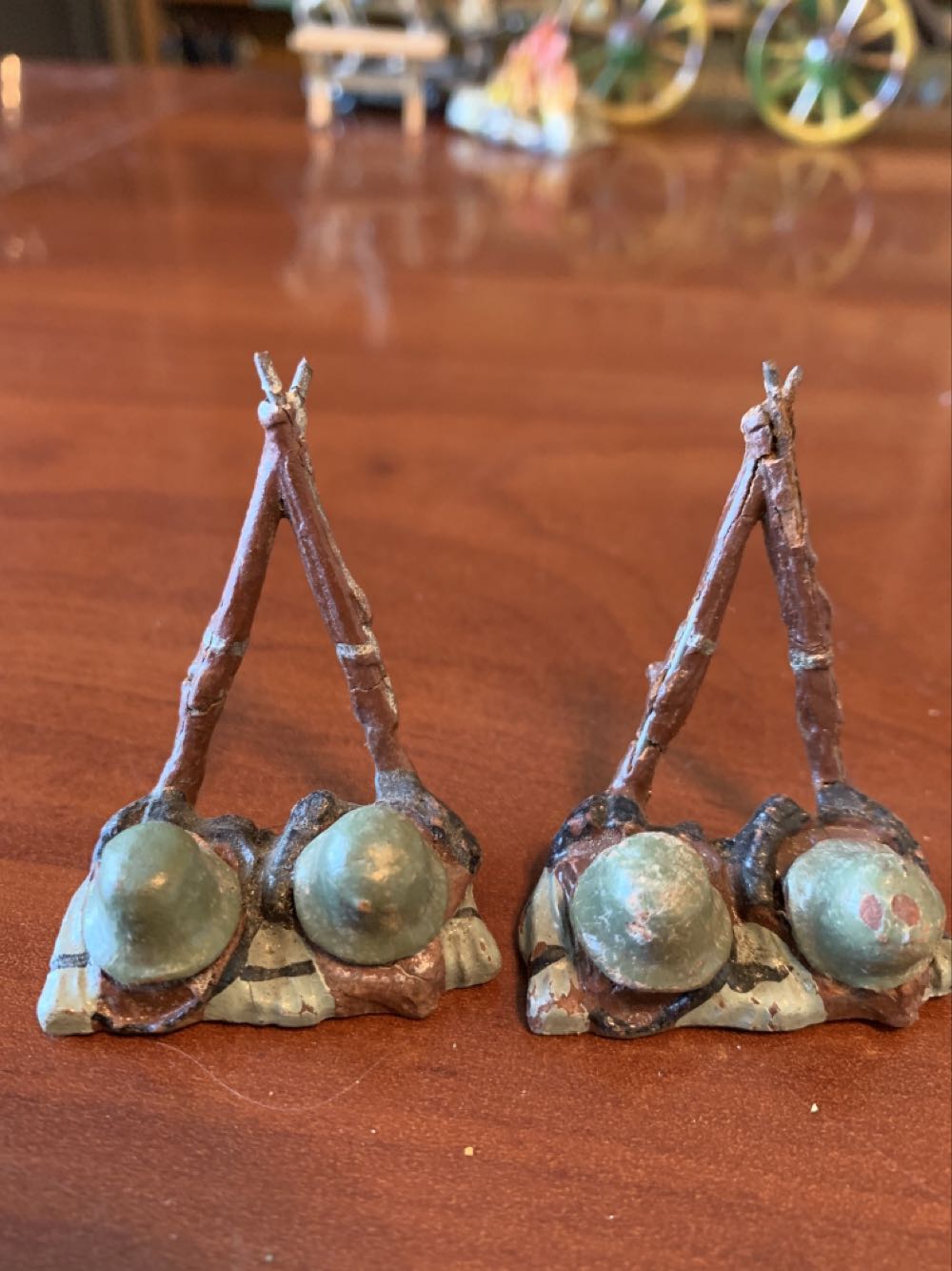 Elastolin German Helmets & Rifles - Elastolin (German) action figure collectible - Main Image 2