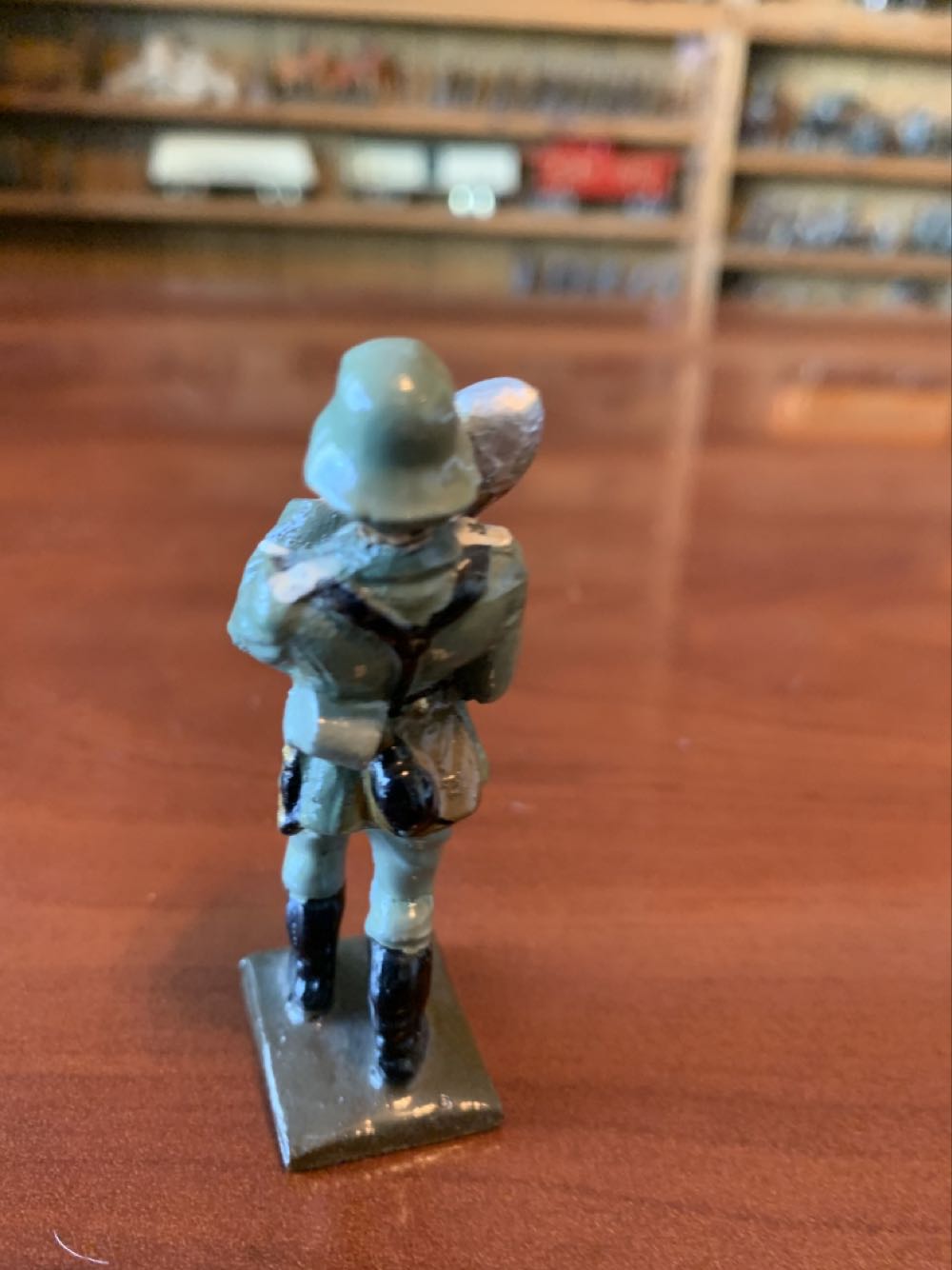 Lineol Carrying Mortar Shell - Lineol (German) action figure collectible - Main Image 2