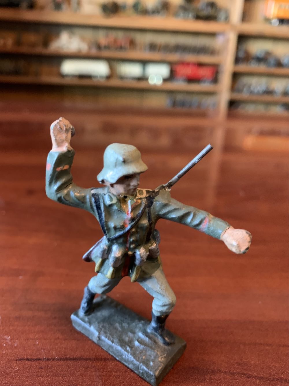 ? 961 Baby Sinclair - Dinosaurs