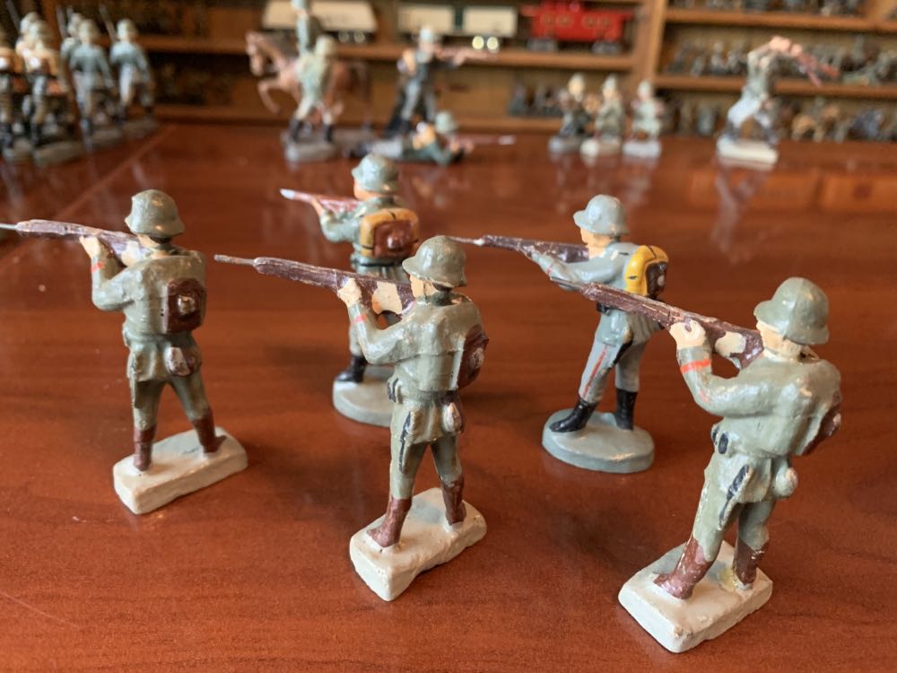 Unmarked German Standing Firing - Unmarked (German) action figure collectible - Main Image 2