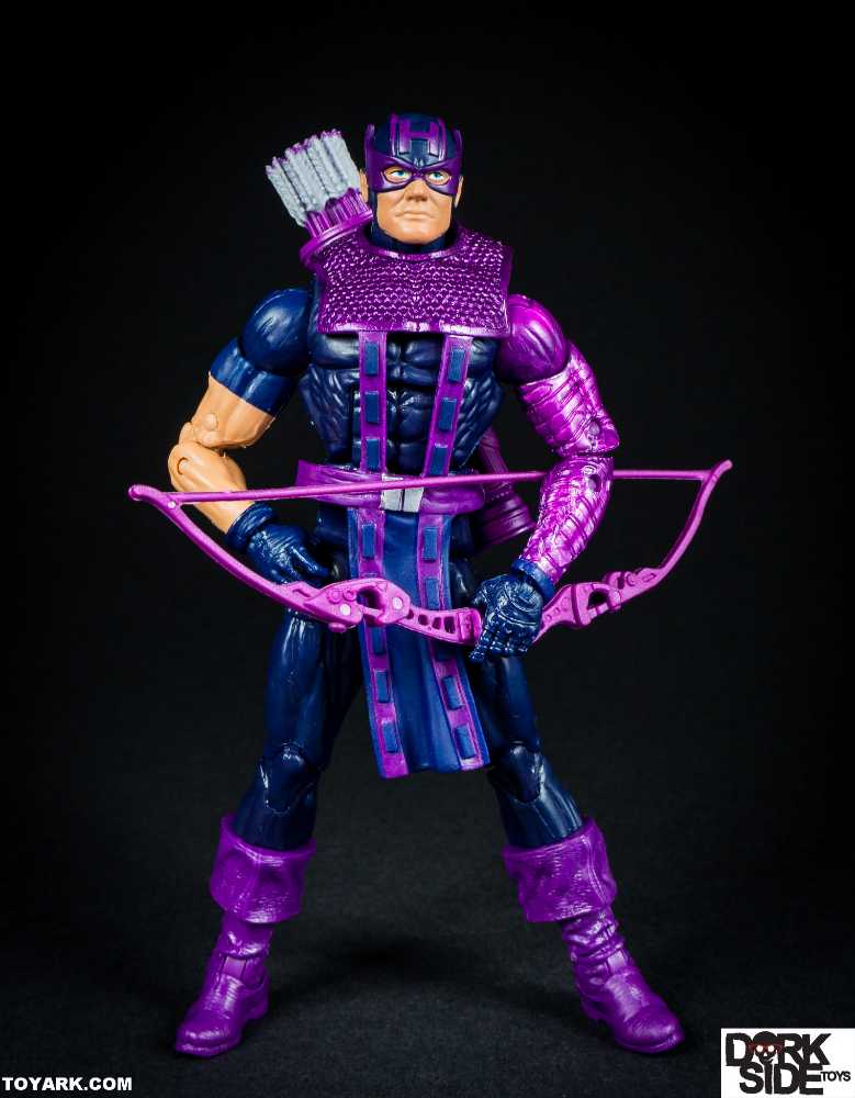 Loose Marvel - West Coast Avengers - Hawkeye  - Hasbro action figure collectible - Main Image 2