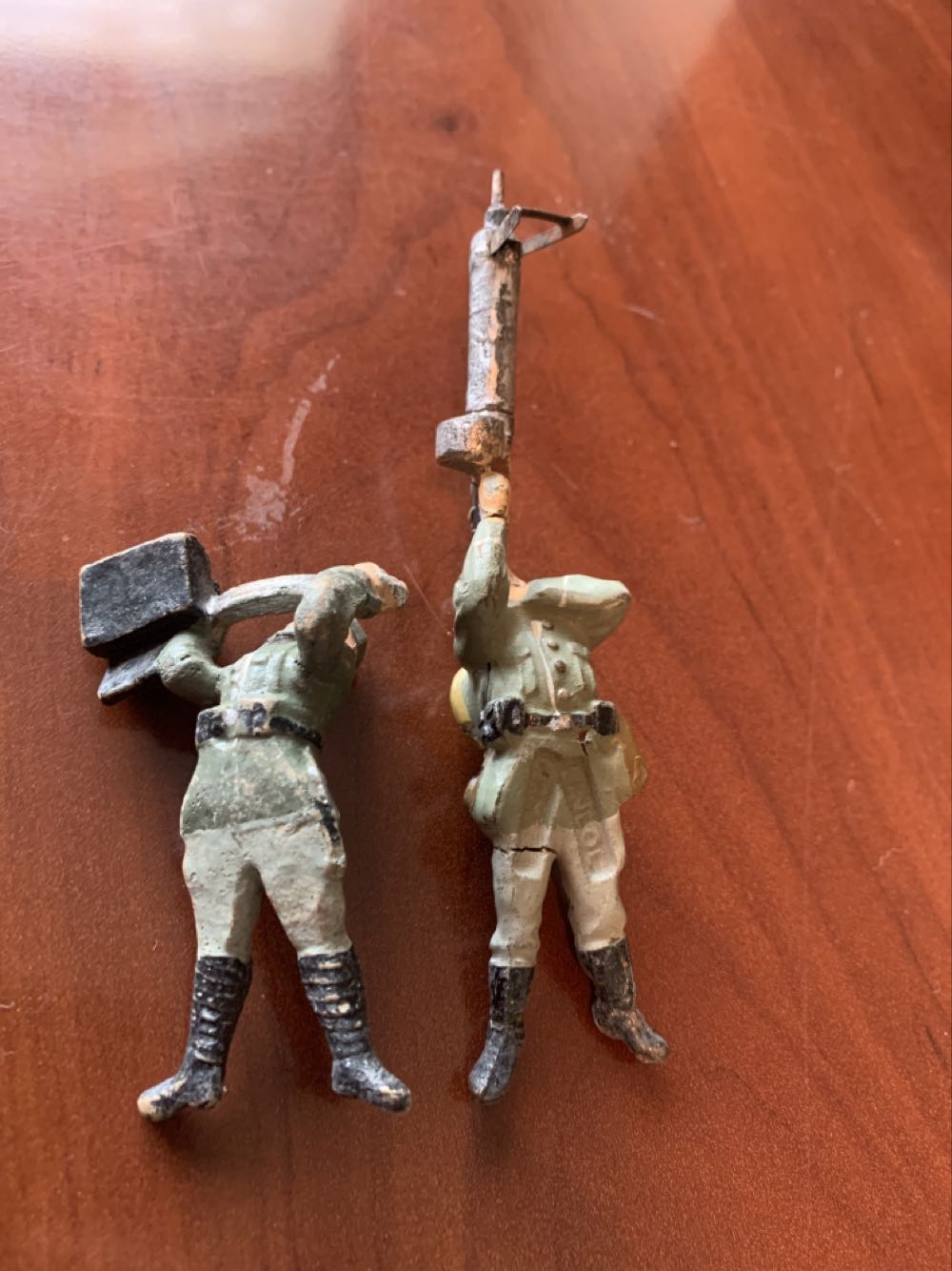 Lineol Machine Guner Ammo Feeder - Lineol (German) action figure collectible - Main Image 3