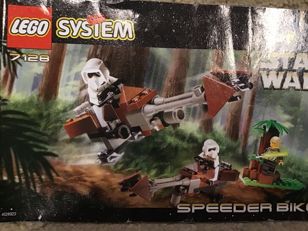 The Razor Crest 75331