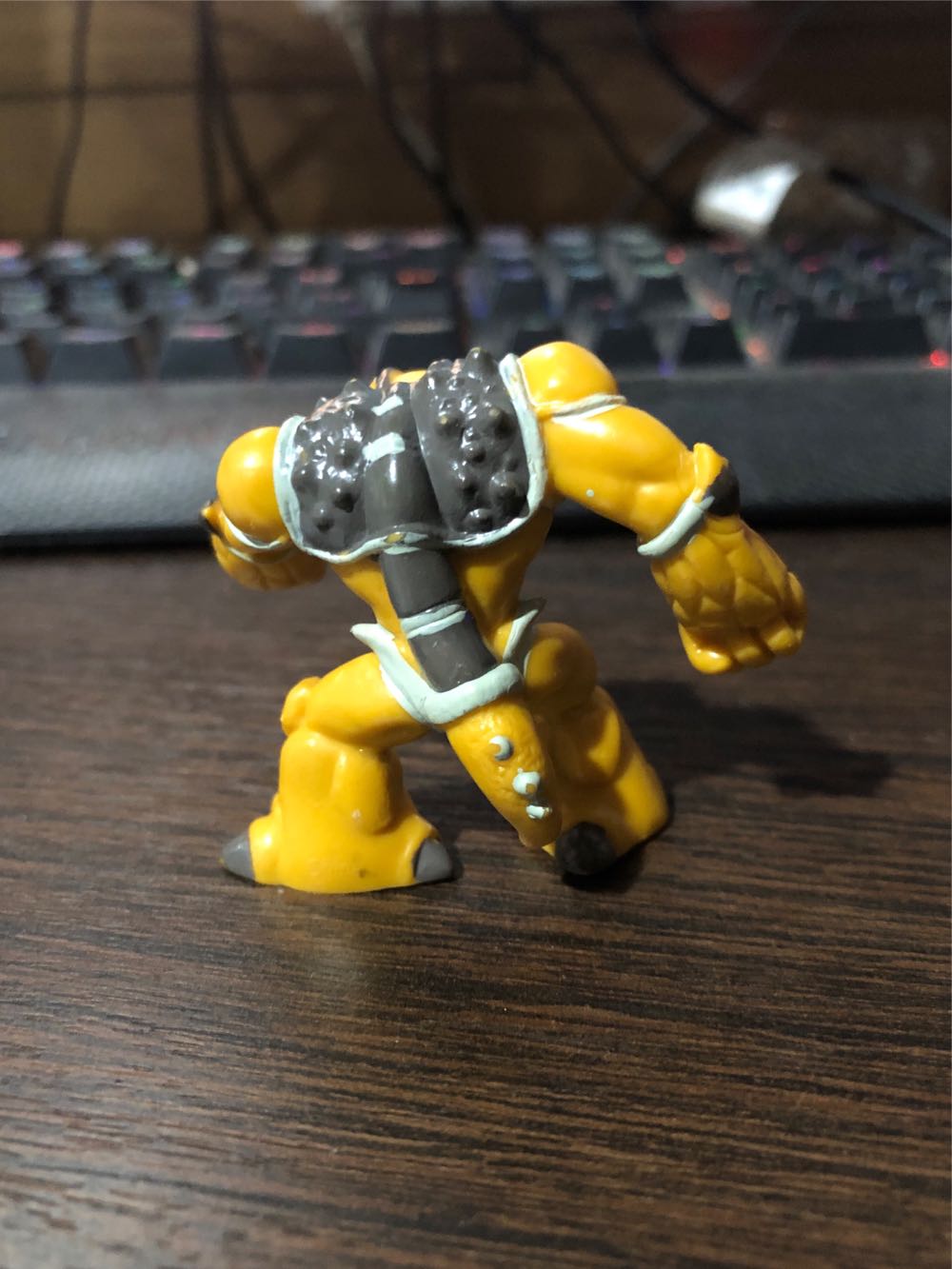 Espaldacero - Gormiti (Naranja) action figure collectible - Main Image 2