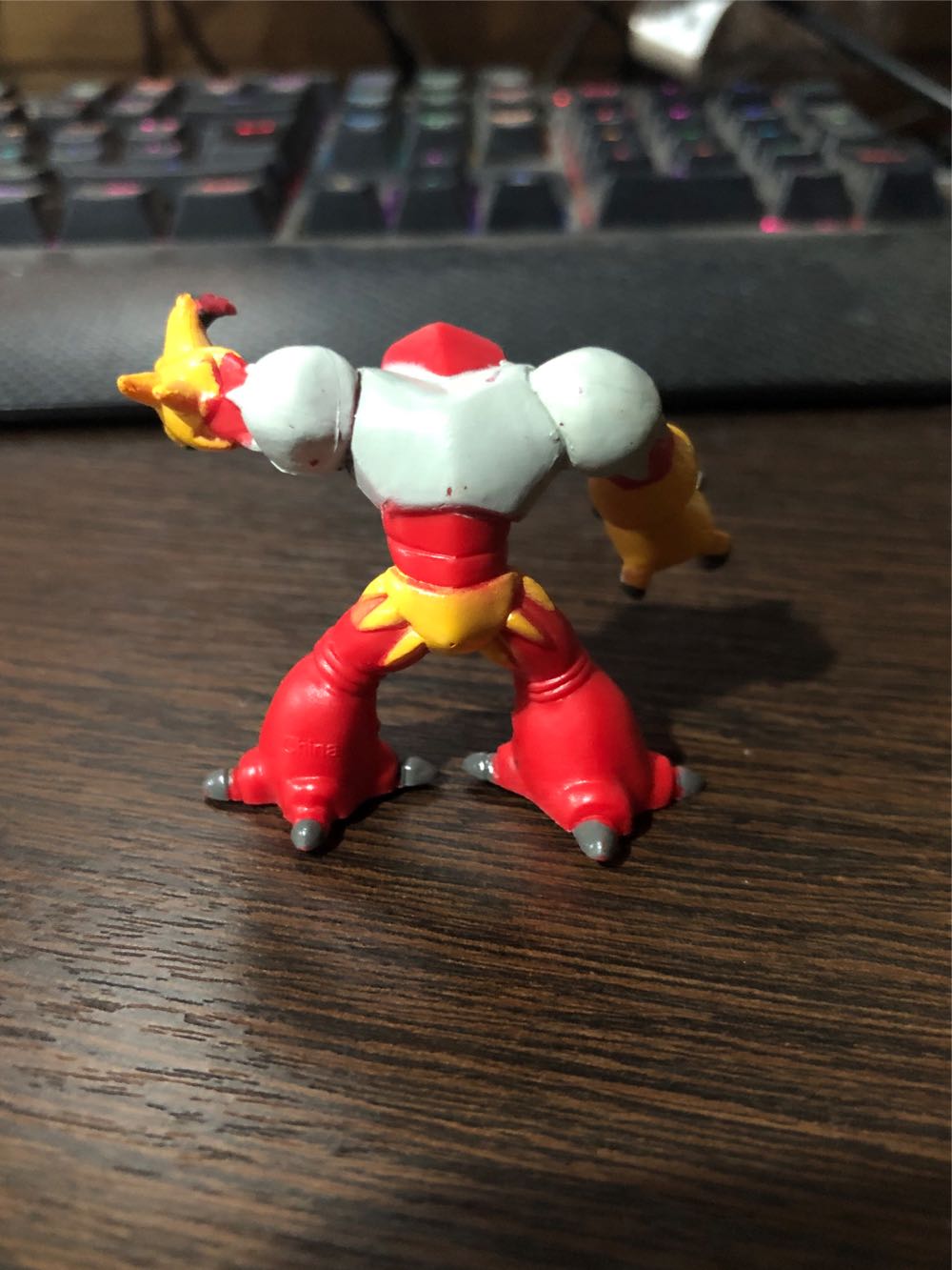 Insecticus - Gormiti (Rojo) action figure collectible - Main Image 2