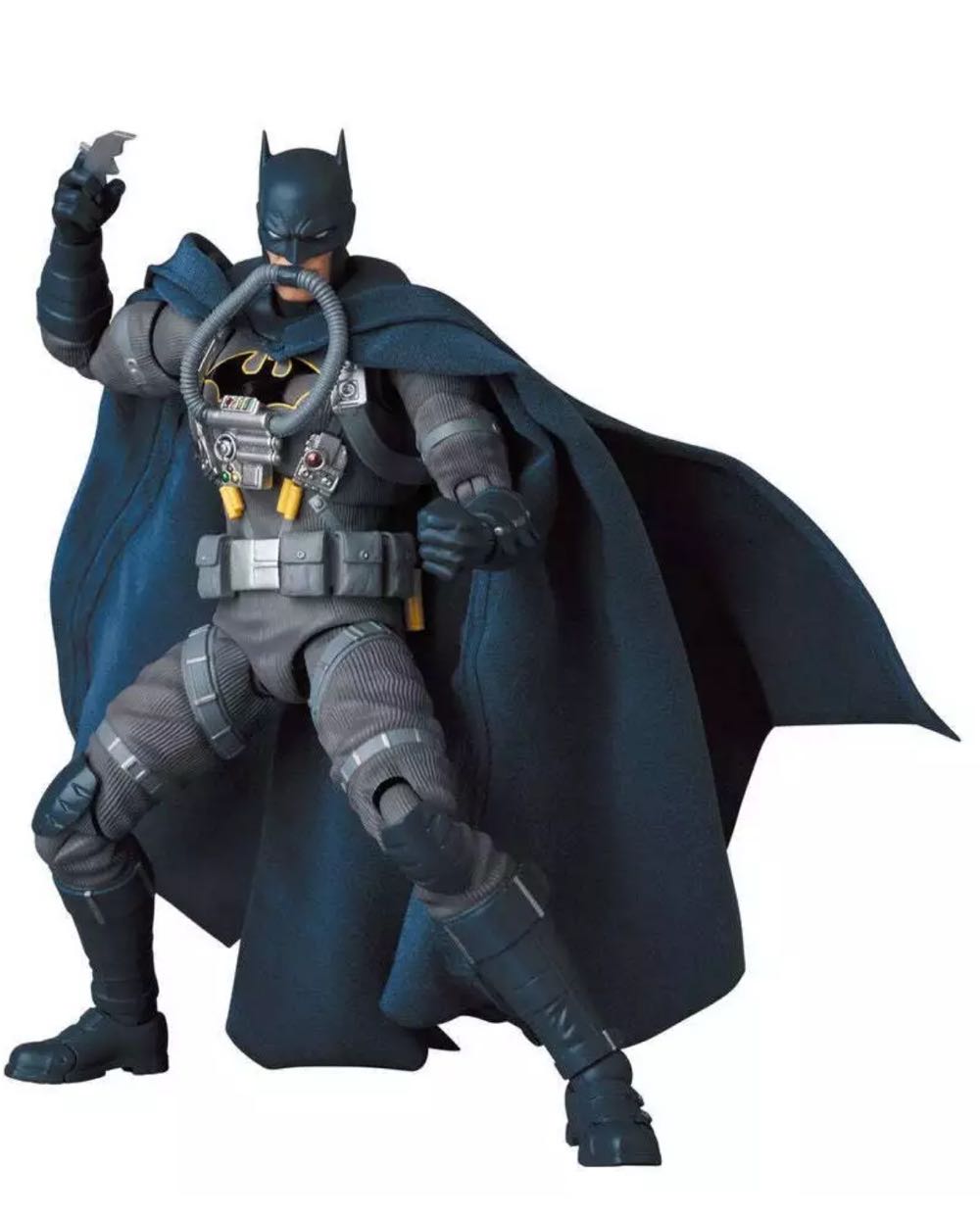 Mafex Hush Stealth Jumper Batman #166 - Medicom Toy Corporation (Batman: Hush) action figure collectible [Barcode 4530956471662] - Main Image 2