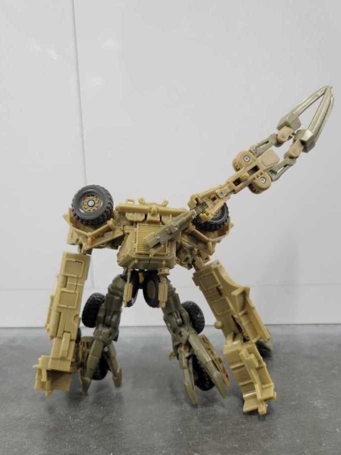 Bonecrusher 2nd Robot Mode - Hasbro (Movie) action figure collectible - Main Image 4
