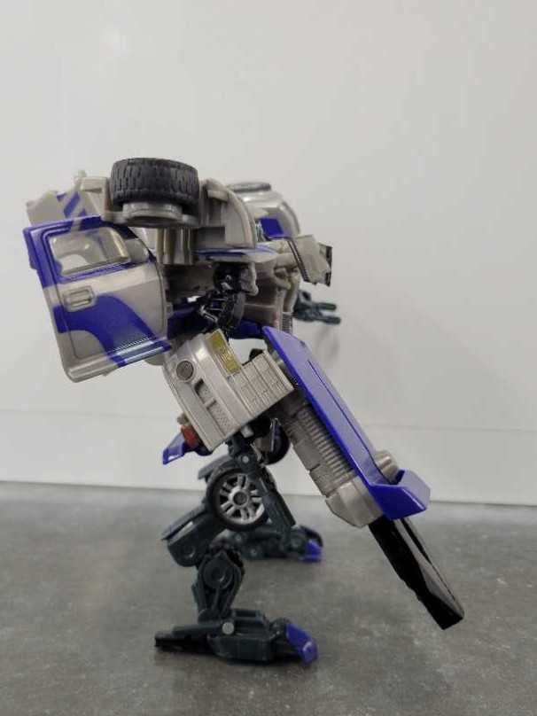 Dropkick Robot Mode - Hasbro (Movie) action figure collectible - Main Image 3