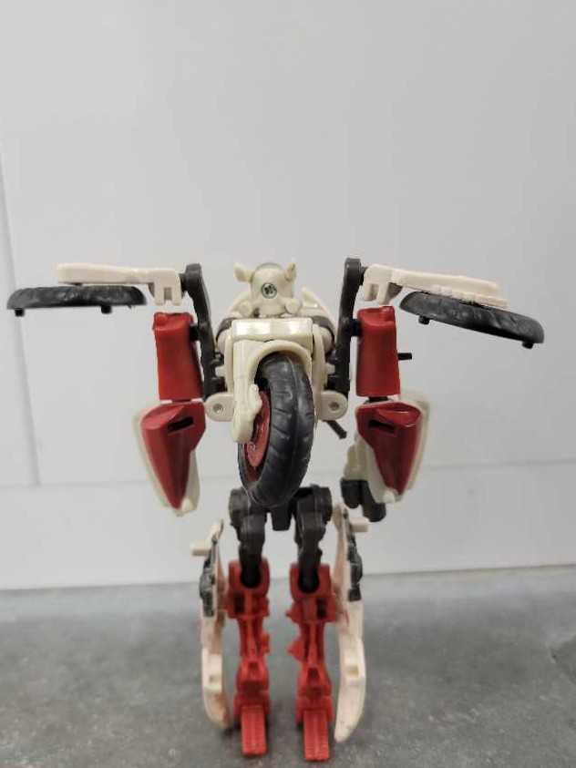 Backfire Robot Mode - Hasbro (Hunt For The Decepticons) action figure collectible - Main Image 4