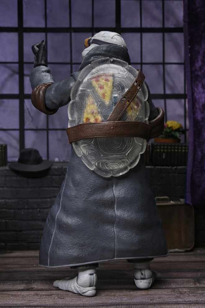NECA: TMNT Monsters Donatello Invisible Man - Neca/Reel Toys (Teenage Mutant Ninja Turtles x Universal Monsters) action figure collectible [Barcode 634482542590] - Main Image 4